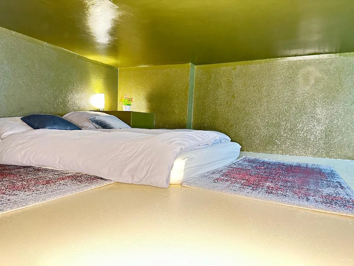Studio Apartment In Attraktiver Und Zentraler Lage Berlín
